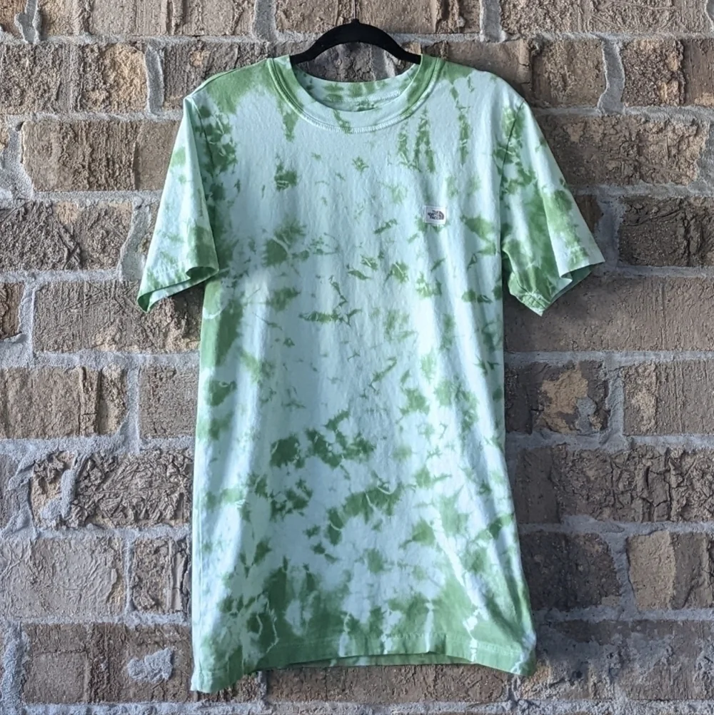 The North Face Botanic Dye T-Shirt Green Tie Dye Small